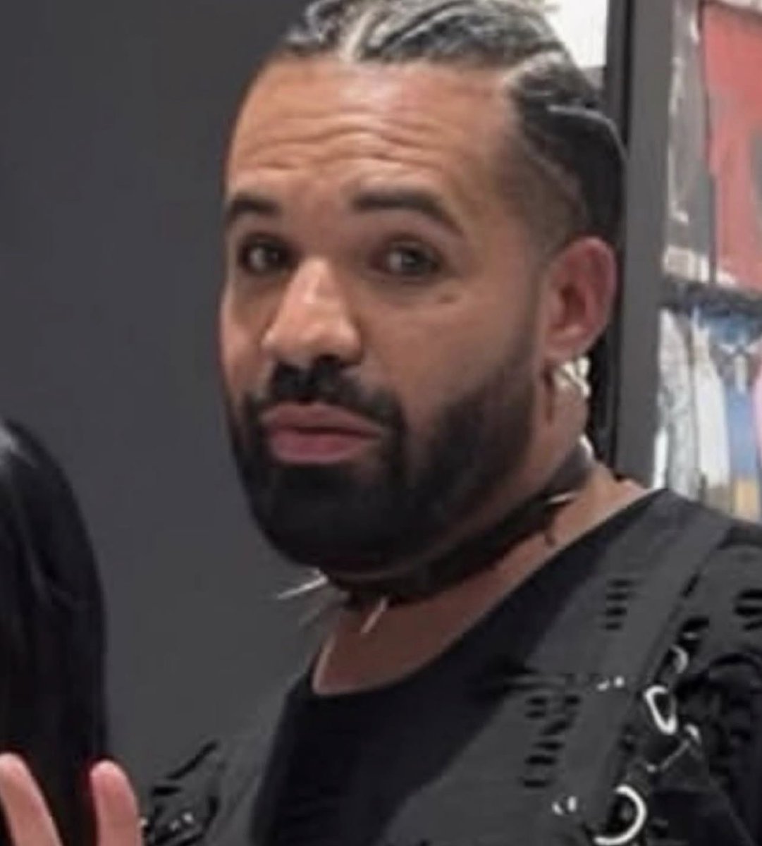 PickLaddd's tweet photo. Drake Wtf https://t.co/3BldfyUQsw