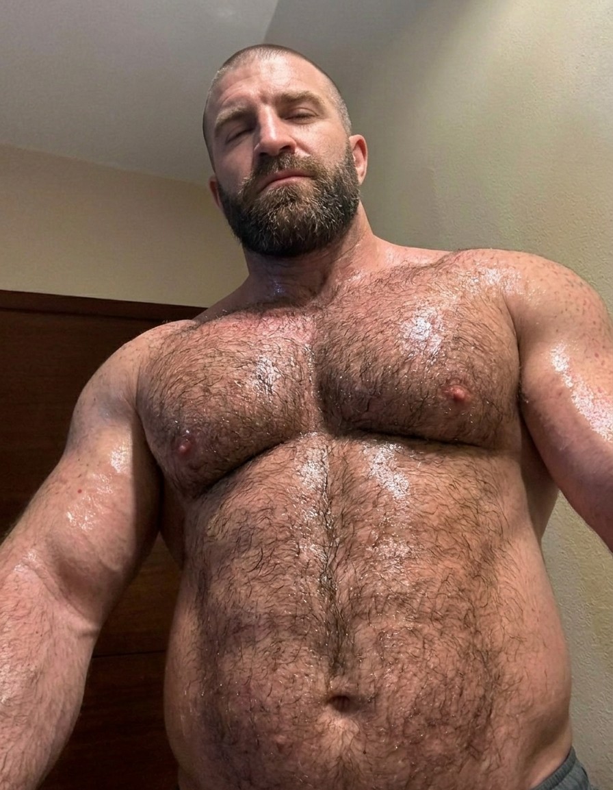 MrBillyJhon's tweet photo. 52y | 6'6" | 247 lbs https://t.co/0ETFqiYKlk