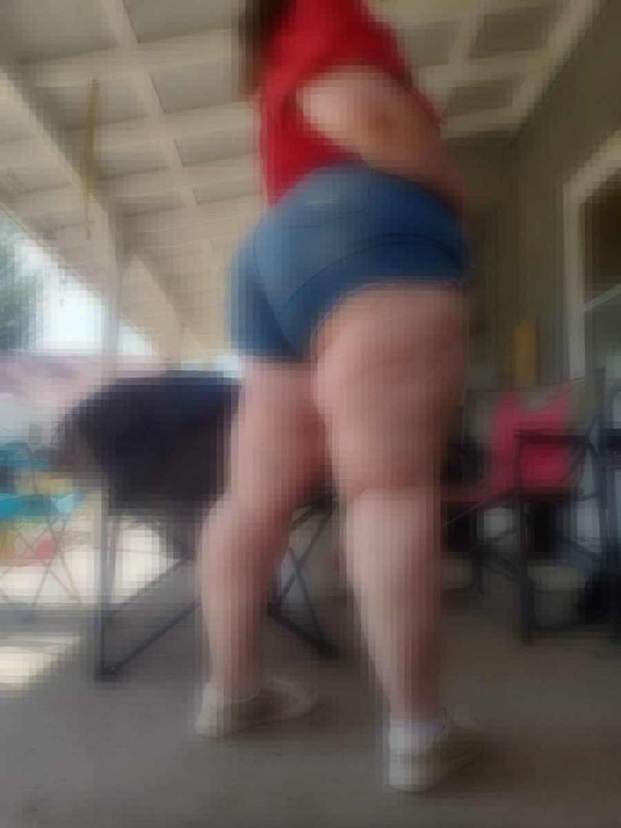 k0dejunky's tweet photo. showing off in my little red shirt — I love my little red shirt. It's so easy to show off in it!! #BareBreasts #Boobs #Brat #ExposedInPublic #boobs #ExposingMyself #Flashing #FlashingInNature #FlashingKink #Glasses Visit my website Link in my profile. Can't wait to see you!!! https://t.co/4iK5f7T9ZT