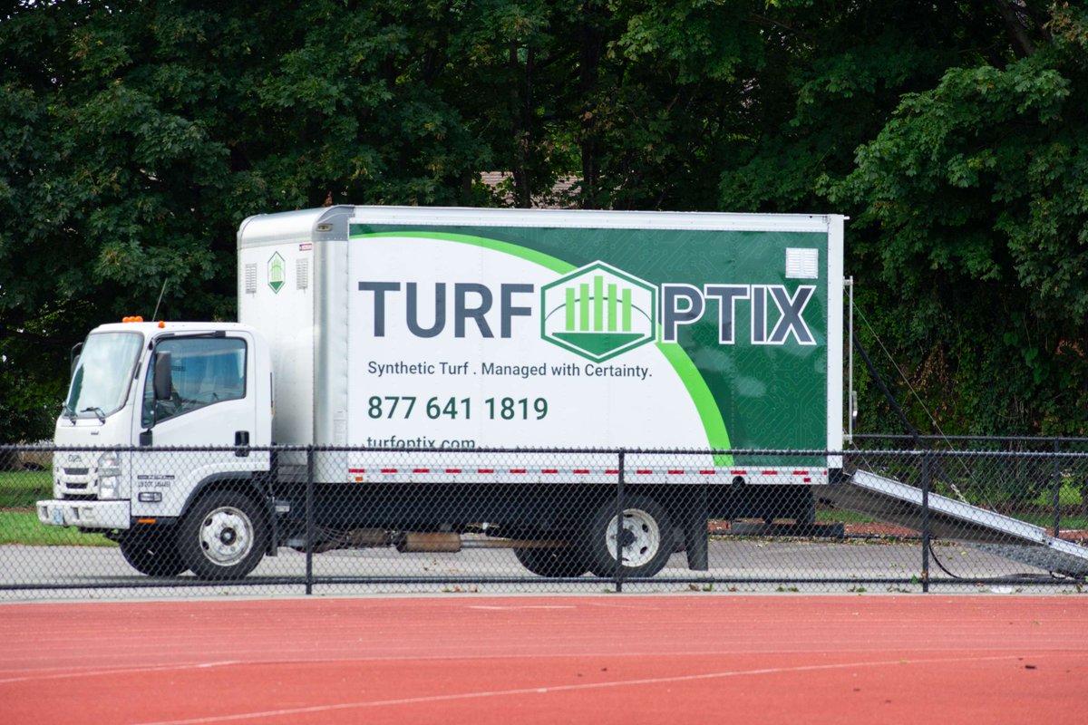 TurfOptiX's tweet photo. When you see this truck pull up, you know your turf is in for a treat. 🚜
#TurfOptix #BoxTruck #SyntheticTurf #TurfMaintenance #TreatYoTurf https://t.co/FcvIfKrhSN