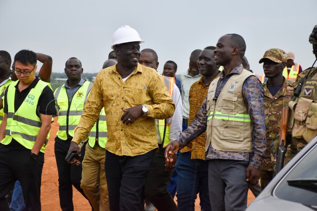 newvisionwire's tweet photo. Minister Warns Pakwach Bridge Has Less Than Three Years Left

Works and Transport Minister Fred Byamukama has warned that the Pakwach Bridge, constructed in the 1980s, has less than three years before it could give way.

During an inspection of the bridge, Byamukama said construction of a new bridge will begin within three months, while a ferry will also be provided to maintain the movement of people and goods between West Nile, Northern Uganda and other parts of the country.

The minister was joined by West Nile MPs, including Grace Freedom Kwiyucwiny and Alioni Odria.

#VisionUpdatres || Photos by Simon Peter Tumwine