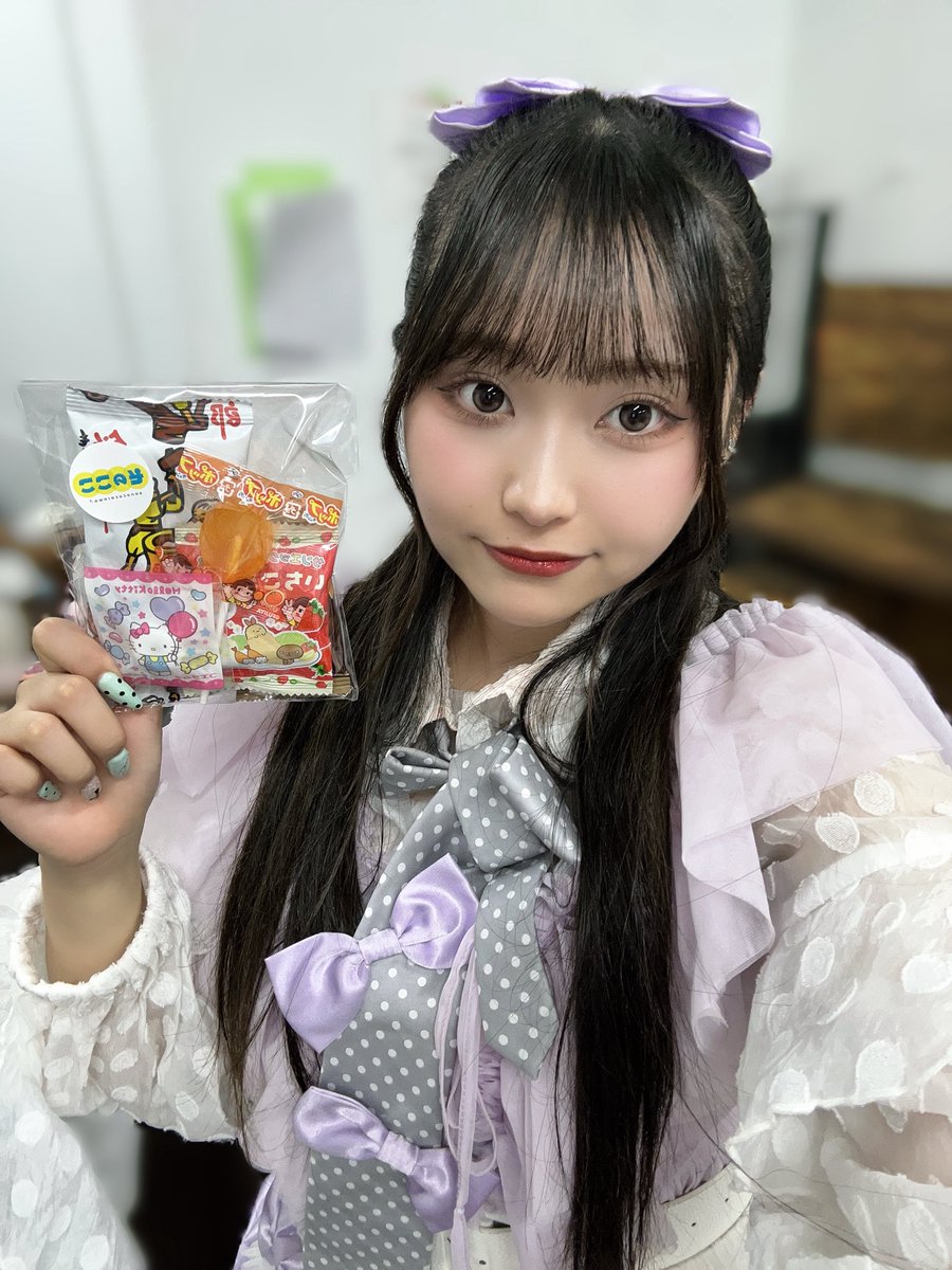 aono_kanon's tweet photo. 今日は秋葉原COSMIC LABさんでのそのここライブありがとうございました！

今日も本調子ではなかったですが、みんなの暖かい声援が聞けて頑張れました🙂‍↕️✨次のライブではしっかり戻して頑張ります！❤️‍🔥

土曜日は私服でライブしちゃうのでみんな絶対会いに来てください！待ってます💜🎶 https://t.co/Bqfxj2PbCk