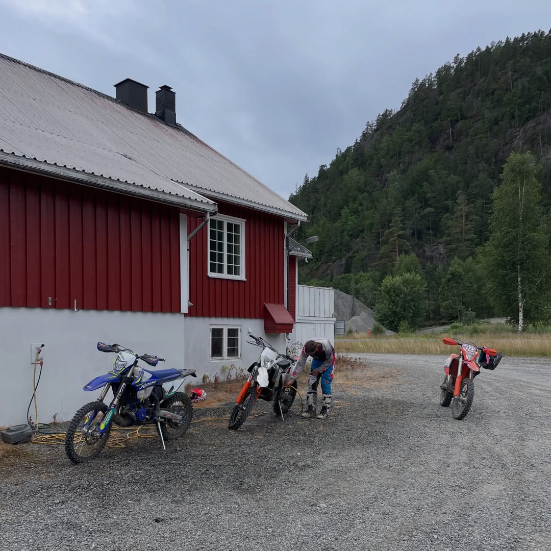 JadeGodarw1's tweet photo. Enduro training at Vegarheim tomorrow from 16:00–19:00. We’re running on an NMF license. https://t.co/Zv3Mr5tD5J