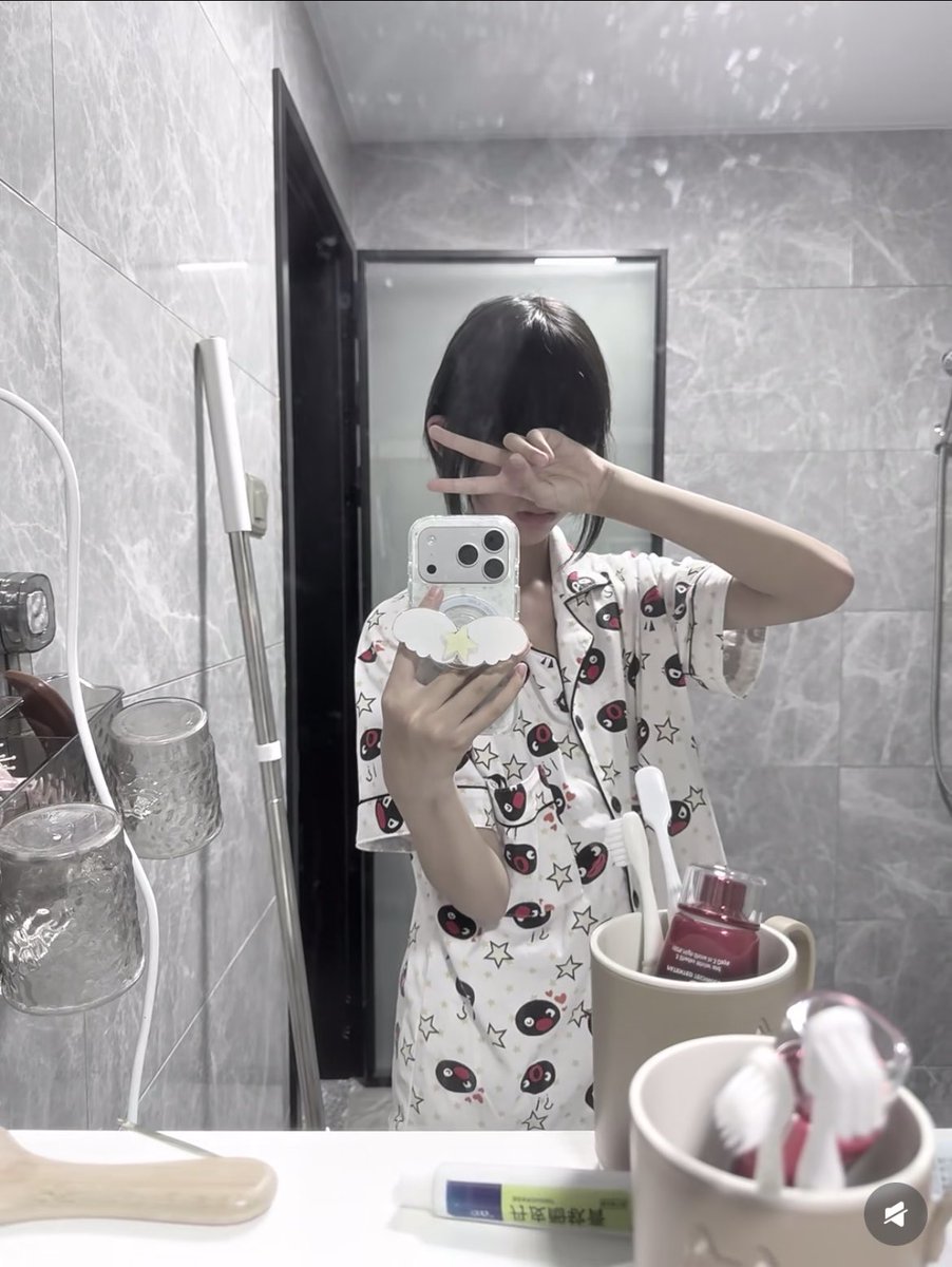 SeanStepherwcs's tweet photo. 晚上好。刚刚冲凉出来！

今晚我当一次女菩萨！！！

有人想锐评一下我小熊的福嘛？😍

赶紧看，我要删了…. https://t.co/NH0ZMqyzOG