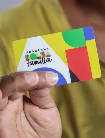 ancapchequei's tweet photo. 🚨GRAVE: Após quase 4 anos sem ajuste, Lula anuncia aumento do Bolsa Família a 2 semanas das eleições. https://t.co/75VnouCF0V