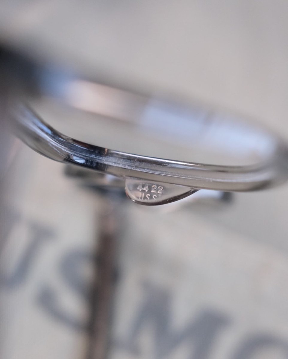 PameliaDoung's tweet photo. 1950s–60s USS GI Glasses

Eyewear supplied to the U. S. military, commonly known as “GI Glasses. ” This 1950s–60s model is especially sought after, featuring clear gray acetate, diamond rivets, and a Wellington shape. Both American Optical frames https://t.co/0vgyMjwNY4