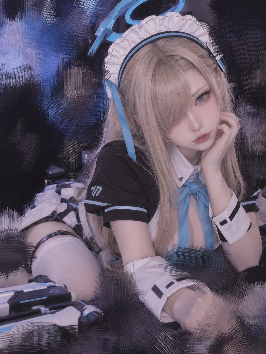 nyqko_iii's tweet photo. 普通のとバニーどっちすき？
 #コスプレ https://t.co/zI8bbd4u68