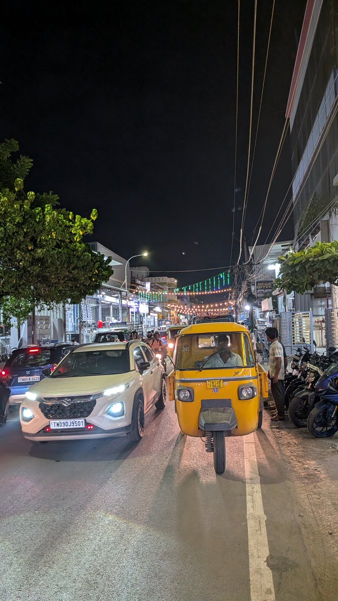 nastturace's tweet photo. Again started: The entire stretch from Ramapuram Arasa Maram to the end of the road is heavily affected by encroachments. Many furniture, vessel, and other shops occupy the both roadside and use the road itself for loading and unloading goods.
Location: https://t.co/wwypR91nA5 https://t.co/kwamyly4PQ