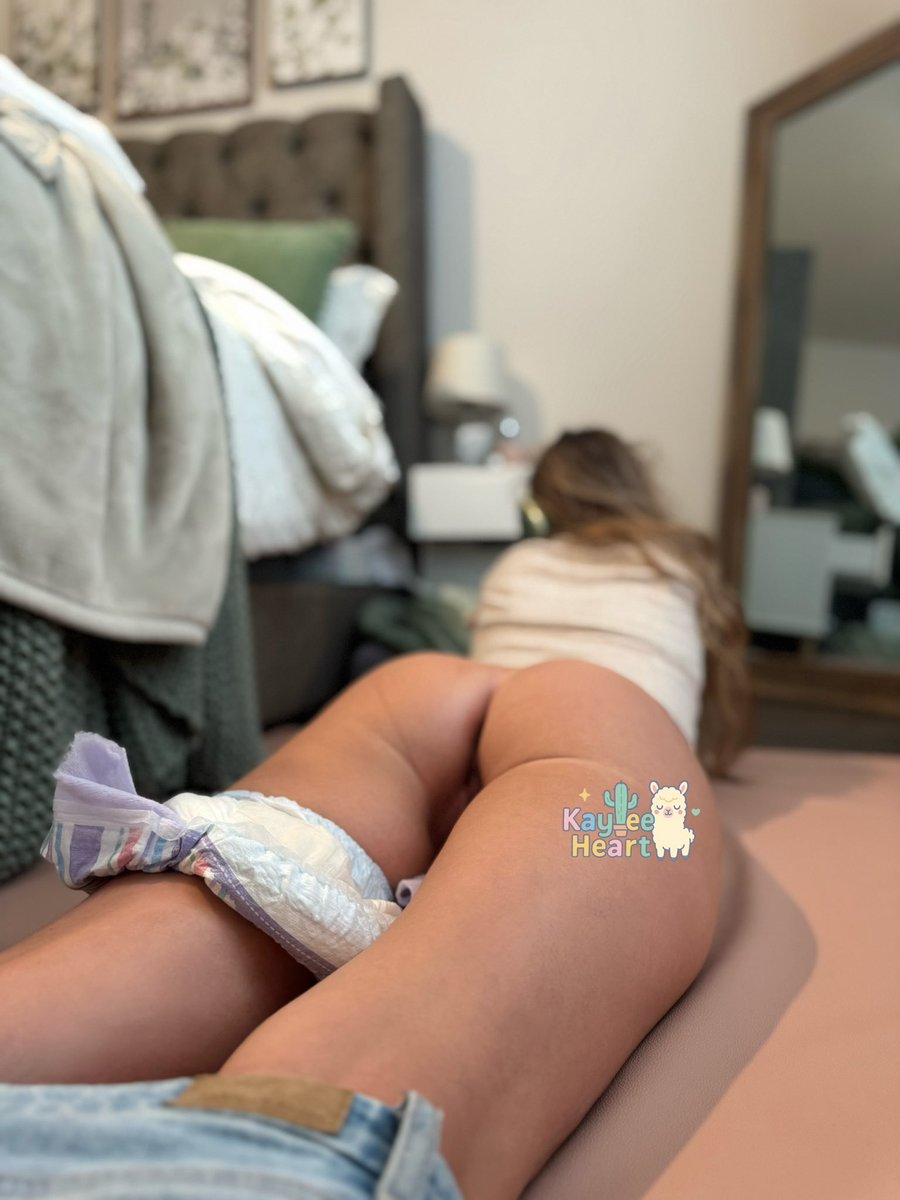 babykayleeheart's tweet photo. It fell off..

#abdl https://t.co/RORmBs7Yso
