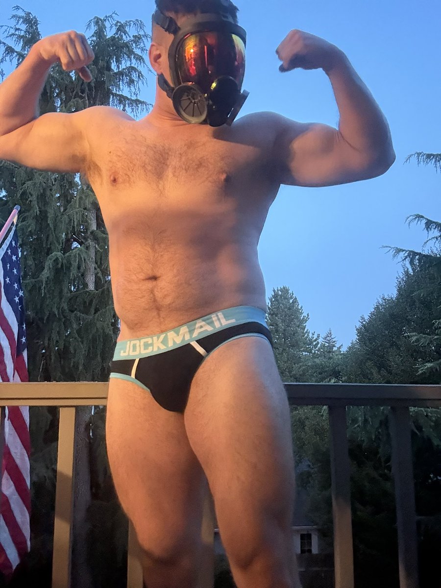 unworthyslutboy's tweet photo. Out in the darkness
LOCKED AND JOCKED #lockedjock #chastitycaged #chastity #musclefag #musclegrowth #lockedjockhole
https://t.co/9zhXrvnlAj https://t.co/J6s3k6hLAm