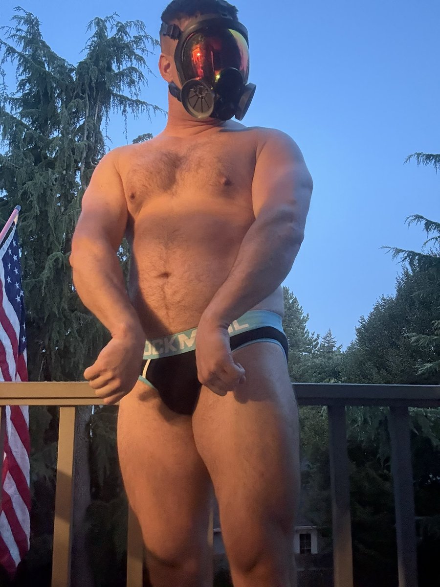 unworthyslutboy's tweet photo. Out in the darkness
LOCKED AND JOCKED #lockedjock #chastitycaged #chastity #musclefag #musclegrowth #lockedjockhole
https://t.co/9zhXrvnlAj https://t.co/J6s3k6hLAm