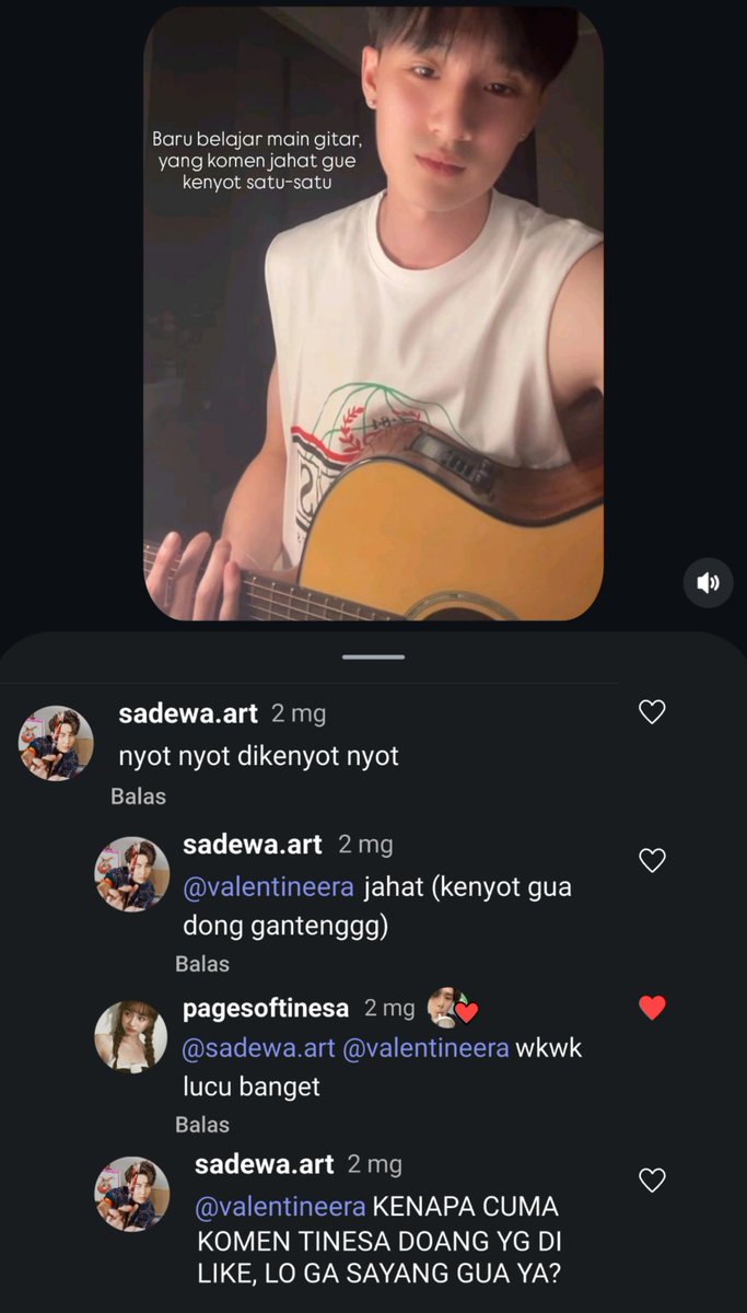 athelahaheng's tweet photo. #dewtee onetweet AU
— Tee baru belajar main gitar; edisi my AU characters in every universe https://t.co/mVUxhNftRW