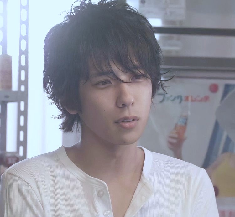 1do_nh's tweet photo. 2008辺りの二宮和也は一緒に死にたい系アイドル1位 ダウナーお兄さん https://t.co/kcLTF0vnKd