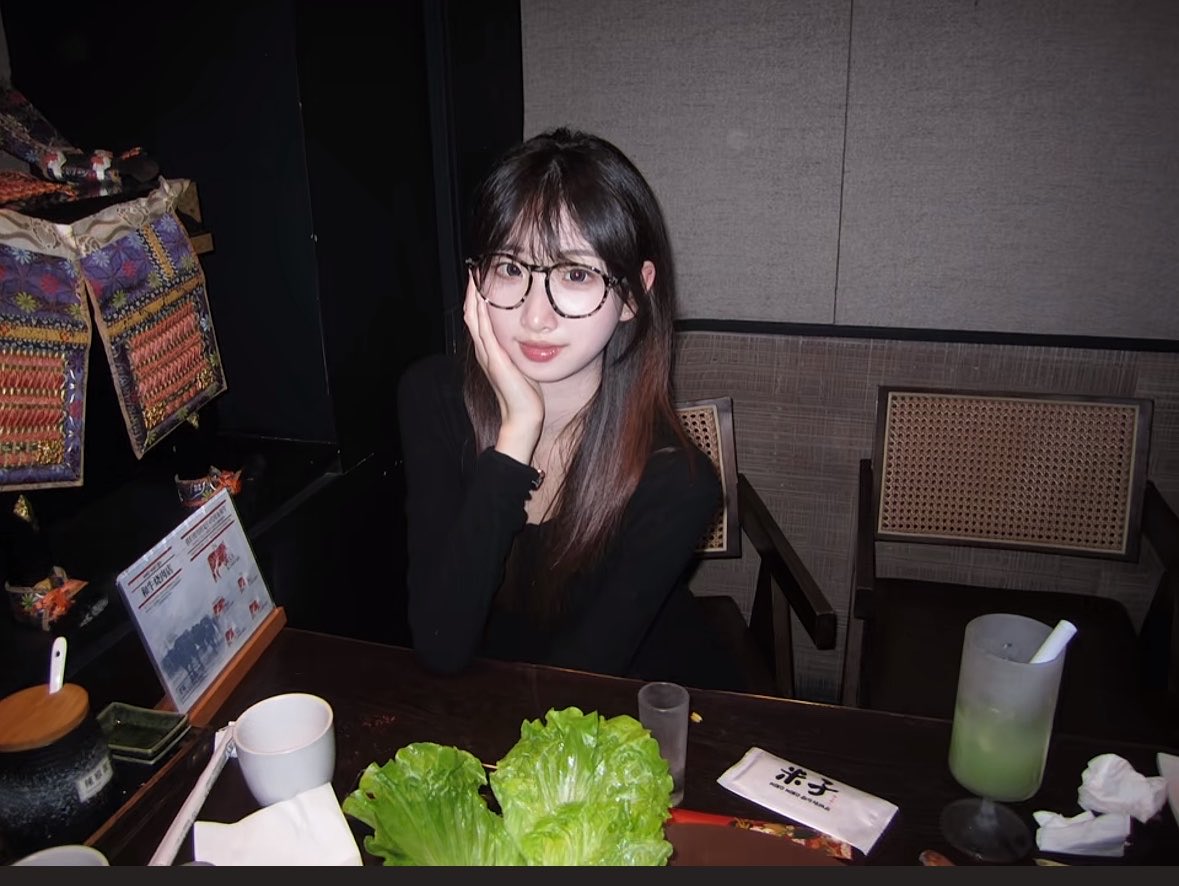 rckvsi's tweet photo. 我养的女儿😀听说你们都想再看 https://t.co/pDKdSbvp97