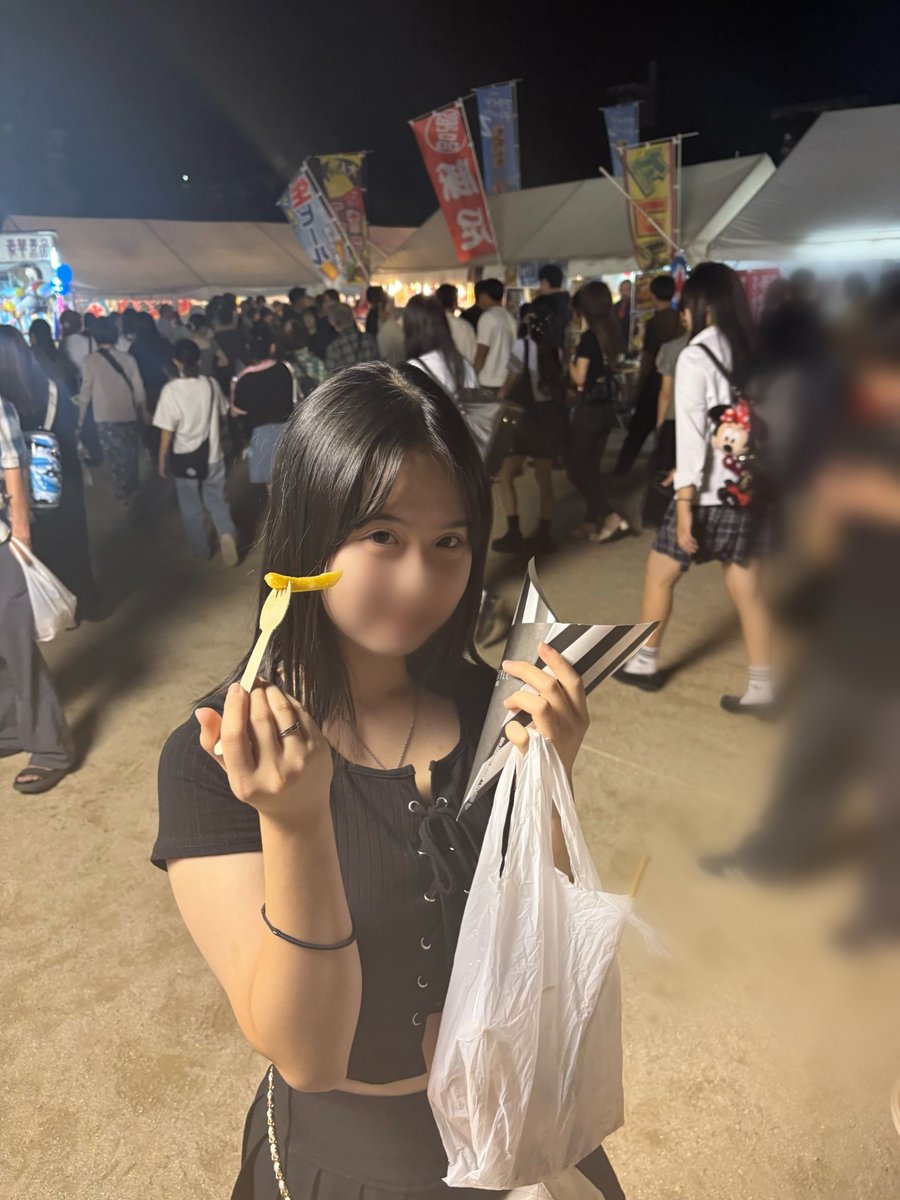 aym_1pk's tweet photo. 放生会行ってきた🎀
初めて人に外カメで撮って貰ったけど慣れてないから盛れてない😣
慣れるように頑張る✊🏻🔥
 #自撮り界隈  #いいね返す  #学生 https://t.co/NbzbddcaND