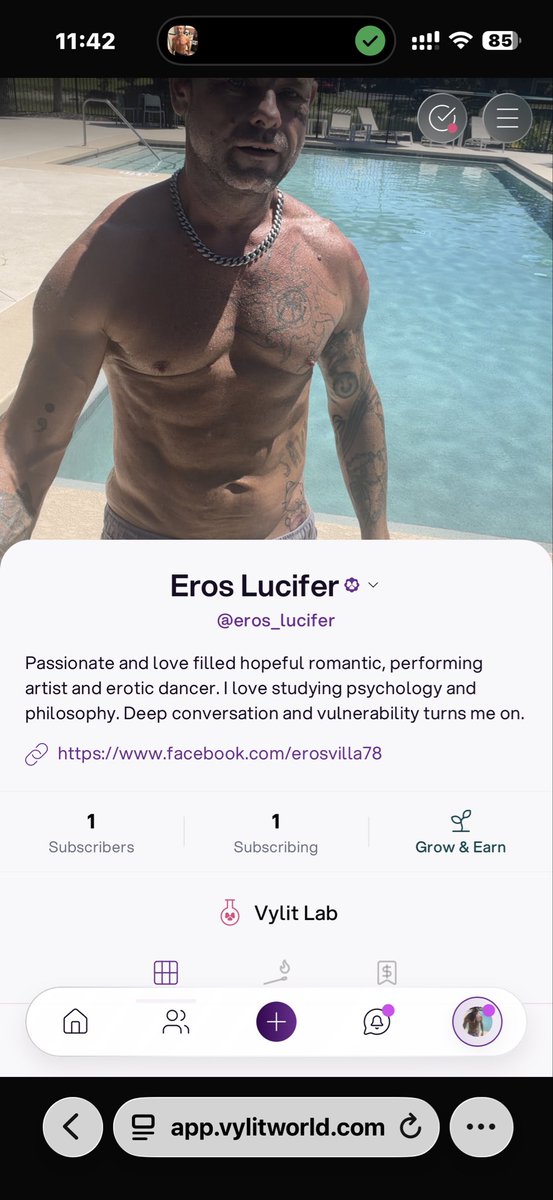 ErosLuciferr's tweet photo. Find me on Vylit 😉😈🔥 https://t.co/D8Hzke0VEk