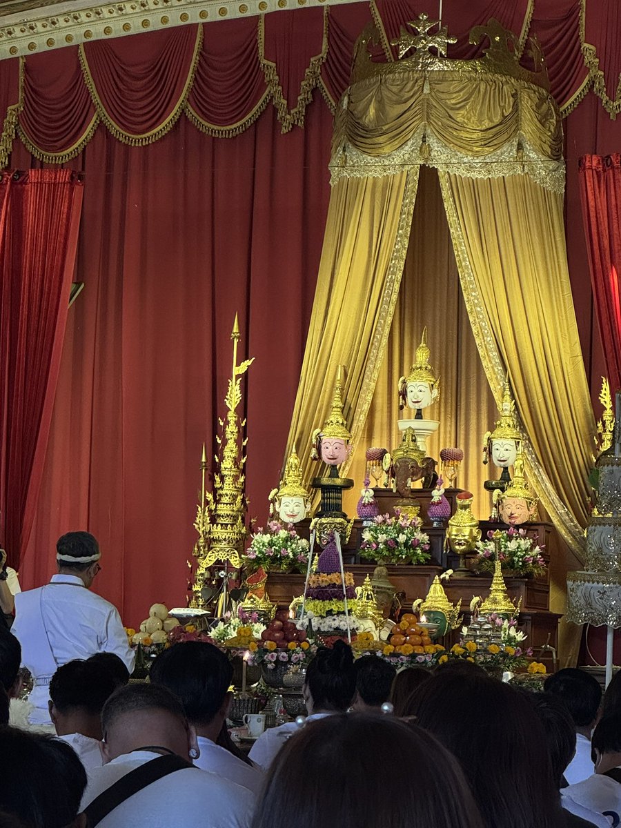 peachmuujai's tweet photo. ไหว้ครู 🙏 https://t.co/gFEdSoVczy
