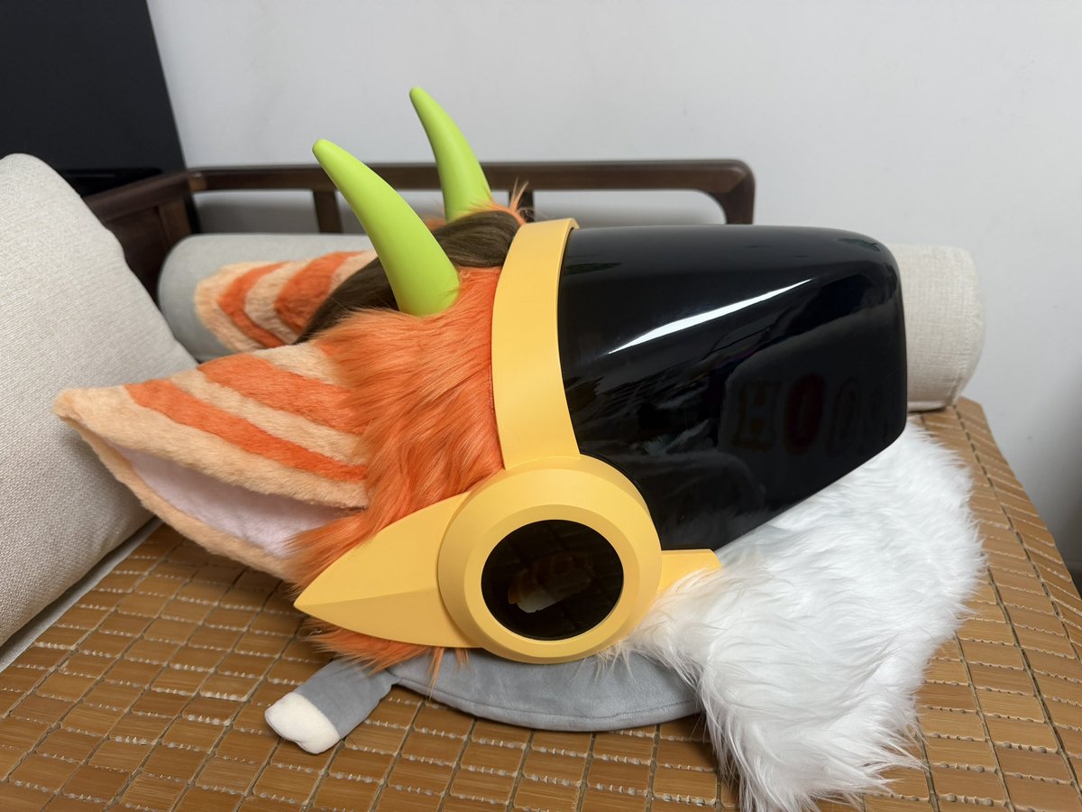 Ruby_protogen's tweet photo. making Salmon protogenπ£
Recent production
#fursuitcommission #rubyprotogenstudio #protogen #protogens
#protogenfursuit https://t.co/yyYGmNprrP