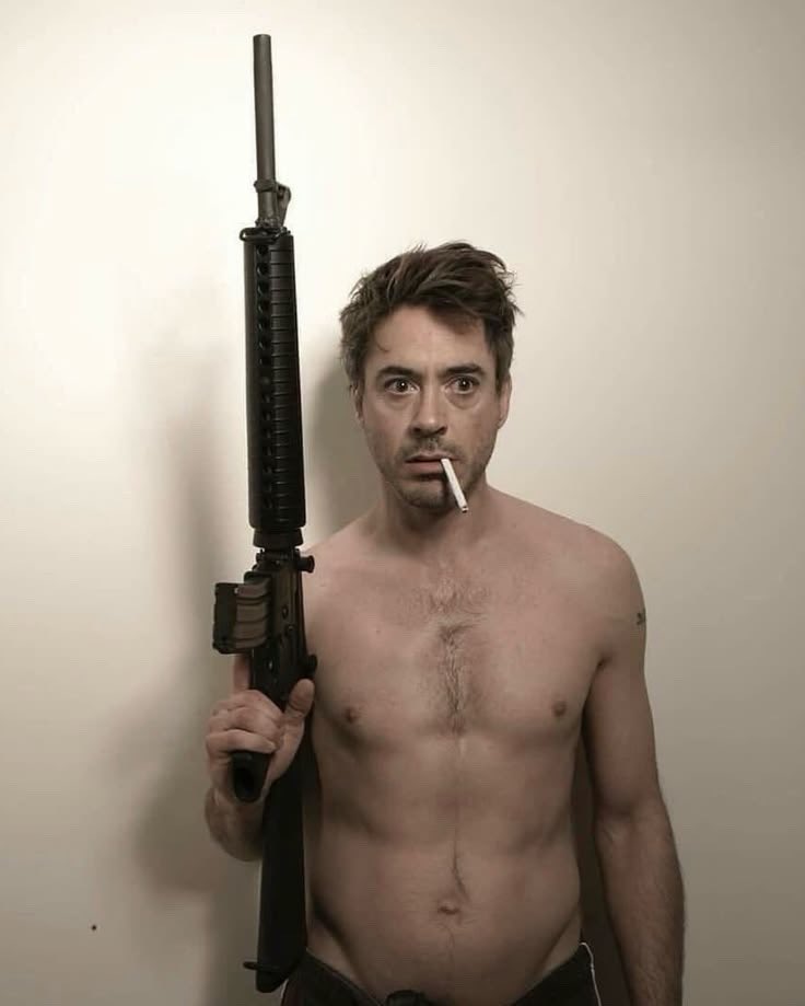 starkxpalmer's tweet photo. robert downey jr 🫦 https://t.co/OolFLtDhz7