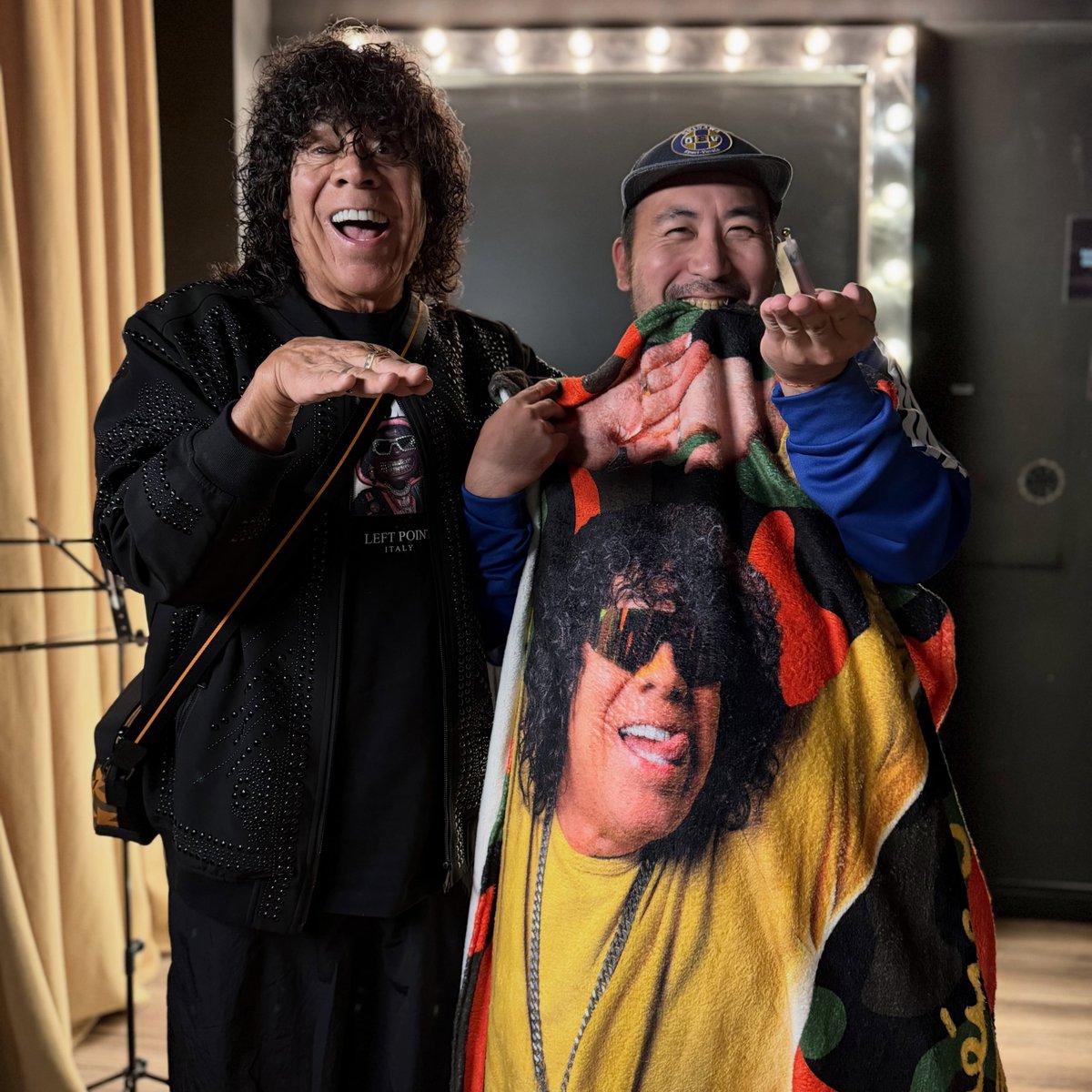 isamilanga's tweet photo. Tú me dejaste una huella que no puedo borrar🇦🇷🐒🤝🇯🇵🍣🥹

📷📷📷
IG:lamonaoficial
📷📷📷 https://t.co/ZdL0ljFapn