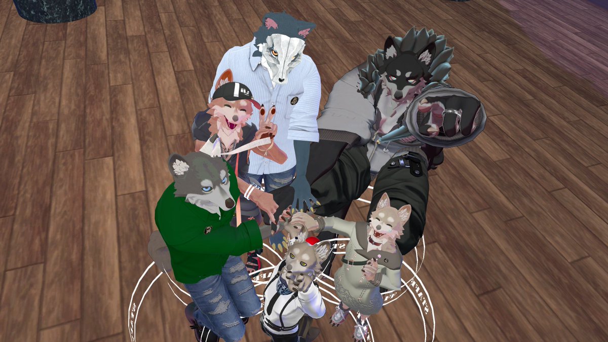 shibe_hus's tweet photo. #HowlHeartcafe 
来てくれてありがとうございました～!!
みんなとハイタッチできるのたの～し～！
始まる前になんとなくキャスト陣で円陣とか組んでました笑 https://t.co/26h8yDyzmG
