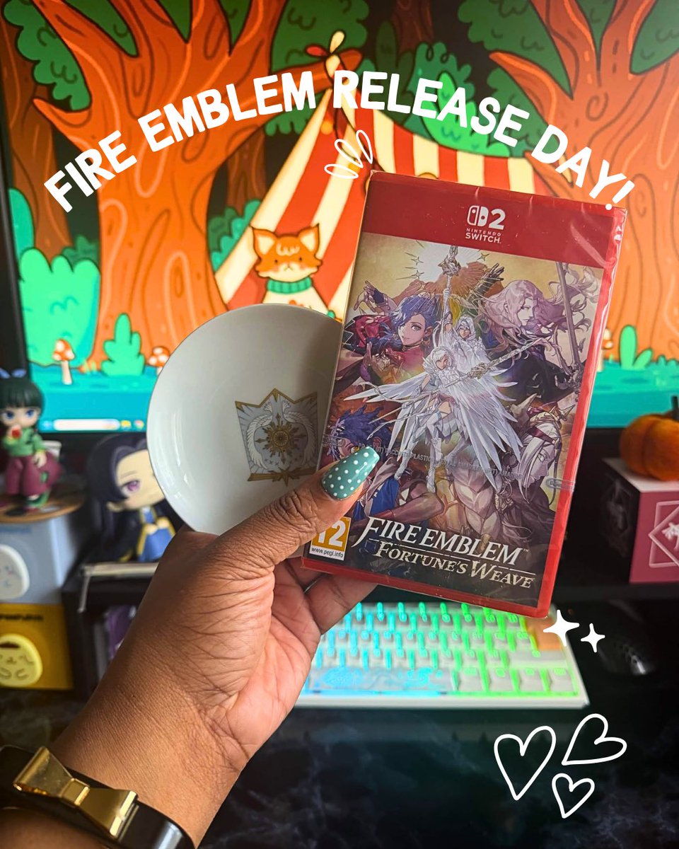 CozyWithToxi's tweet photo. It’s finally hereeeeee! My postman was so late today 😭 but happy release to Fire Emblem Fortune’s Weave! I’m SO excited to play! I pre ordered and got my lil dish which I’ll use for jewellery :3 

Are you picking it up too? 👀 https://t.co/BbovDEjFUz