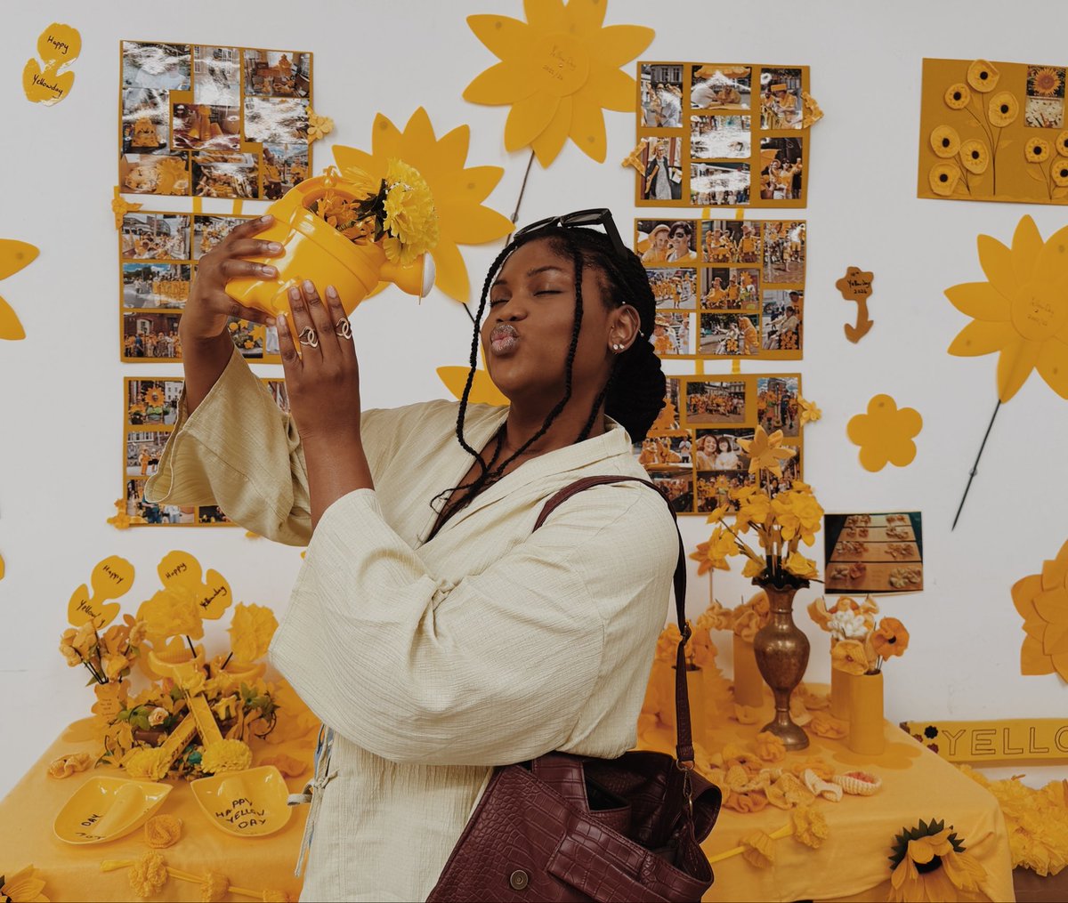 JeSuisDAMN's tweet photo. 💛 https://t.co/pasqEEBfHj
