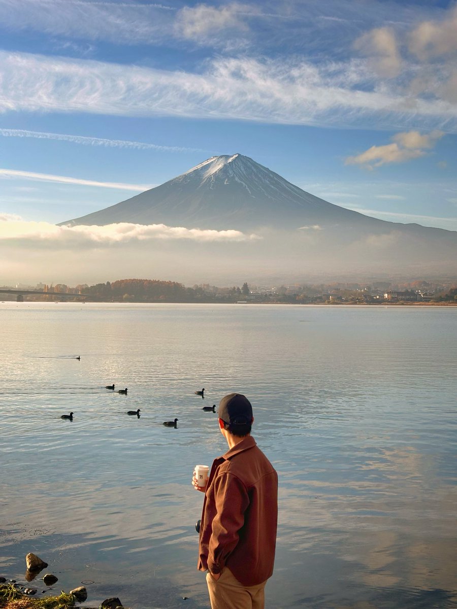 fran_aji's tweet photo. Mt Fuji is only clearly visible for about 70 to 80 Days each year. so make sure to visit japan on the right time guys https://t.co/91vgKfFtsu