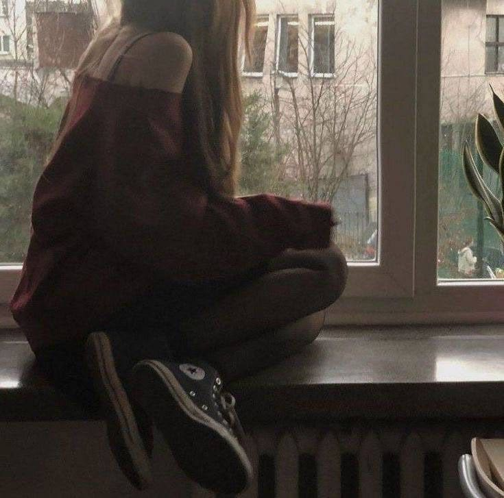 ananoaamber's tweet photo. Thin girls sitting always triggered the hell out of me, so here’s a thinspo thread....
#edrtwt #sitting #thinspo #girls https://t.co/GMztz3HQvn