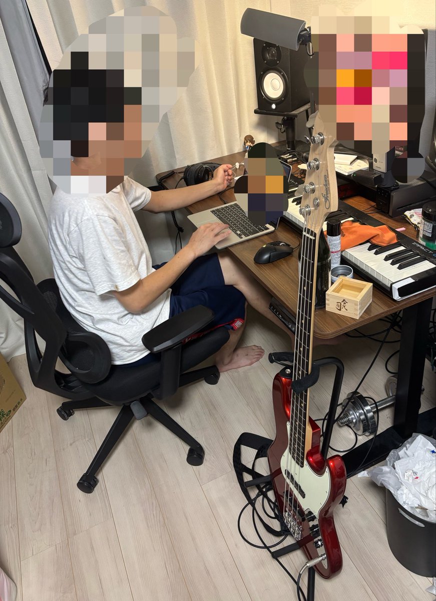 uruseshiraneASY's tweet photo. こいつ(おでこ)が持ってきたギャラリボの新曲難しすぎて苦しい https://t.co/ON5iLm5lDV