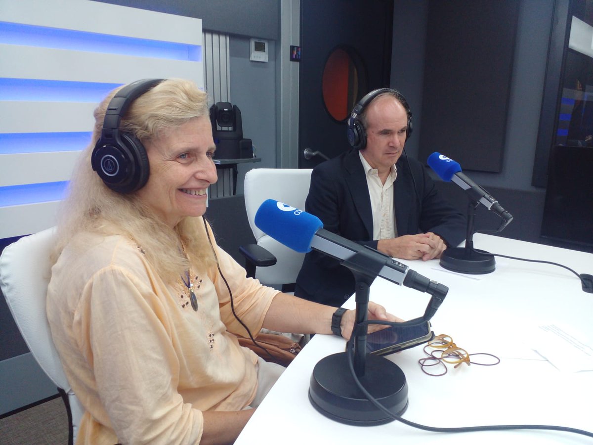 IgnasiMiranda's tweet photo. Us esperem aquest divendres #18Setembre 13.33h #ElMirall 783 AM @COPE_Catalunya @ecclesiacope @COPE: Fermín Delgado @basilicamerce, Mònica Padrol, @rafacervera22 i Eva Tortras @40diesperlavida; notícies i 'Beneiré el Senyor' https://t.co/GHs2Usj8bE: https://t.co/XFV21lyMl0 https://t.co/M9yTZ3ZJOu