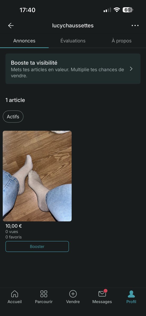 LucyRaiin's tweet photo. Salut mes petits fétichistes🤭
Me voilà de retour et avec une jolie petite boutique Vinted qui va vite s’agrandir 
Je vous attends, à très bientôt 😊🦶🏻 https://t.co/xNnBdmzZbV