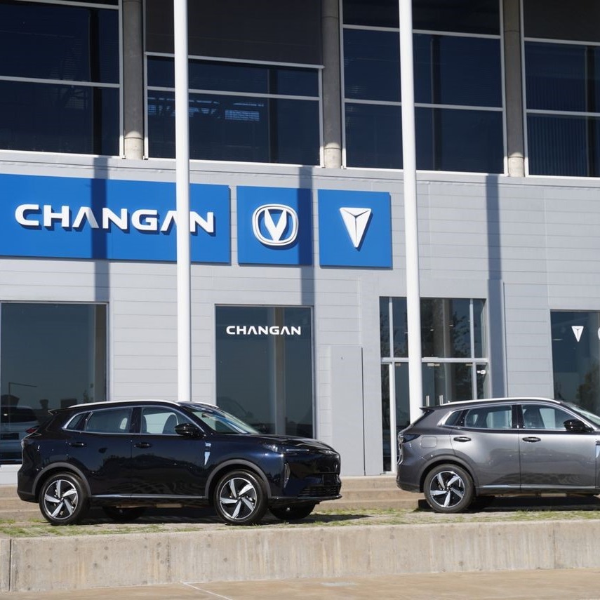 KristenMalbn's tweet photo. A silent revolution is reshaping Argentina’s auto market. Hybrid sales surged nearly 2, 000% last year, driven by fuel savings and tax exemptions. New brands now offer hybrid tech at combustion-car prices, challenging traditional loyalty. https://t.co/sVoF7b5H6s