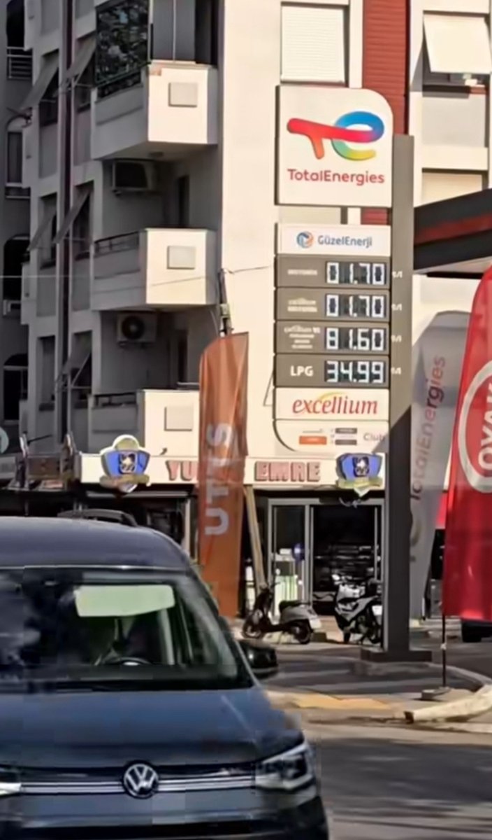 mf_tekdag34's tweet photo. #Motorin fiyatı güncellenmiş. (101.70₺) https://t.co/y9edAo0cDN