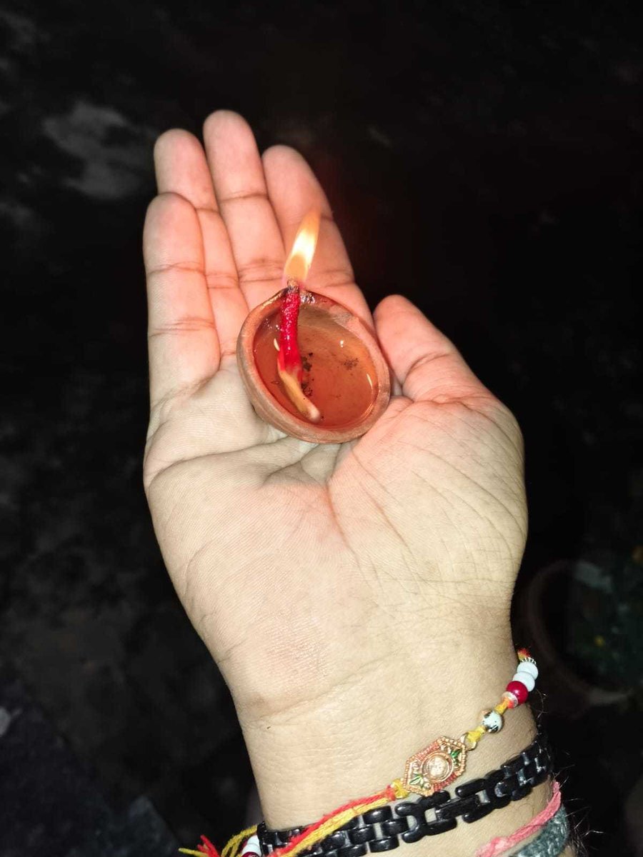 desi_thug1's tweet photo. Today, I light a diya not just as a tradition, but as a salute to dedicated leadership. 

Happy Birthday to PM @narendramodi Ji

May your vision keep steering India toward a brighter, bolder future. 🪔🇮🇳

#AshirwadKaDiya #आशीर्वाद_का_दीया https://t.co/reODxROKmr
