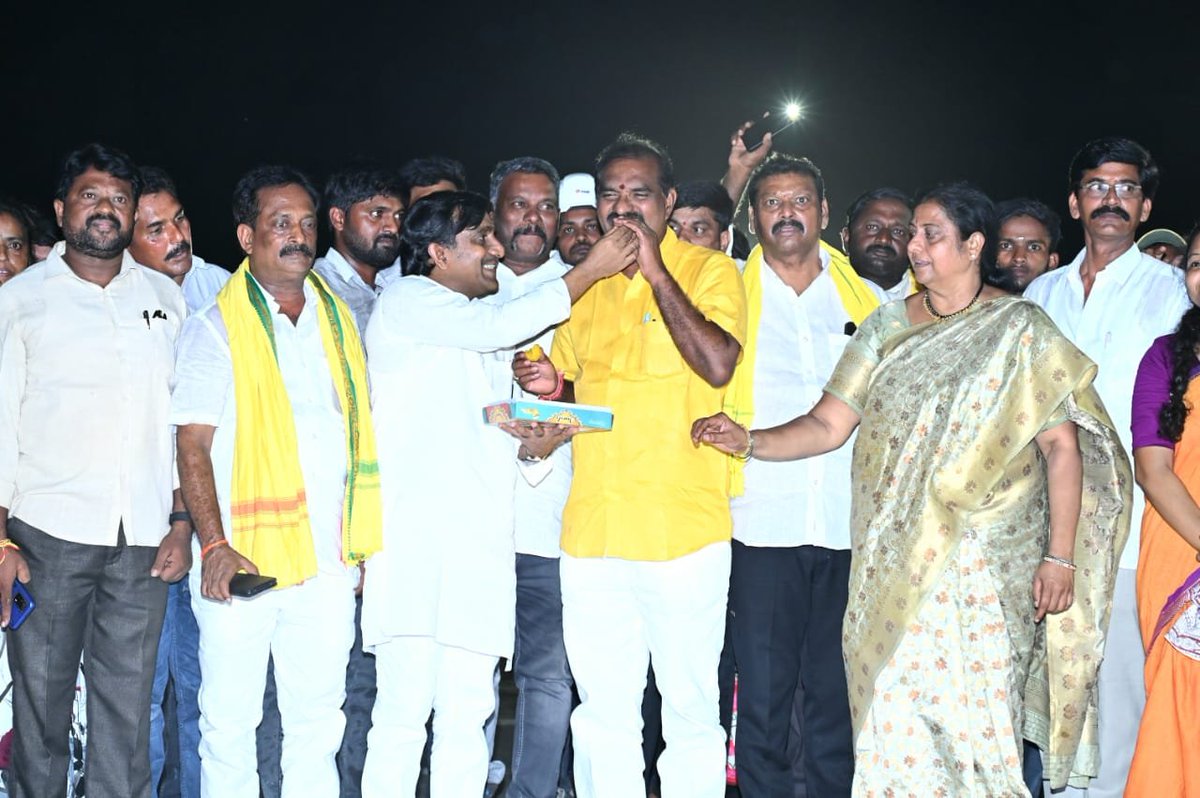 chowdaryg's tweet photo. 🪔🇮🇳 Ashirwad Ka Diya at Polavaram Project.

At the Polavaram National Project, we joined together to light the Ashirwad Ka Diya and offer prayers for the good health, long life and continued strength of Hon’ble Prime Minister Shri @narendramodi ji.

Graced by Dr. Nimmala Ramanaidu ji, Minister for Water Resources Development, Government of Andhra Pradesh , Shri Boragam Srinivasulu Ji, Chairman - AP Scheduled Tribes Cooperative Finance Corporation, Smt. Bollina Nirmala Kishore Ji, BJP AP State Vice-President, Engineers , other Staffs and fellow NDA leaders.

A diya of blessings for a stronger Bharat and Viksit Bharat @ 2047. 🇮🇳🪔

@RamanaiduTDP @BJP4India
@BJP4Andhra @NitinNabin @shivprakashbjp
@MadhavBJP @BJPMadhukarAP
#AshirwadKaDiya
#SevaSankalpAbhiyan
#HappyBdayPMModi