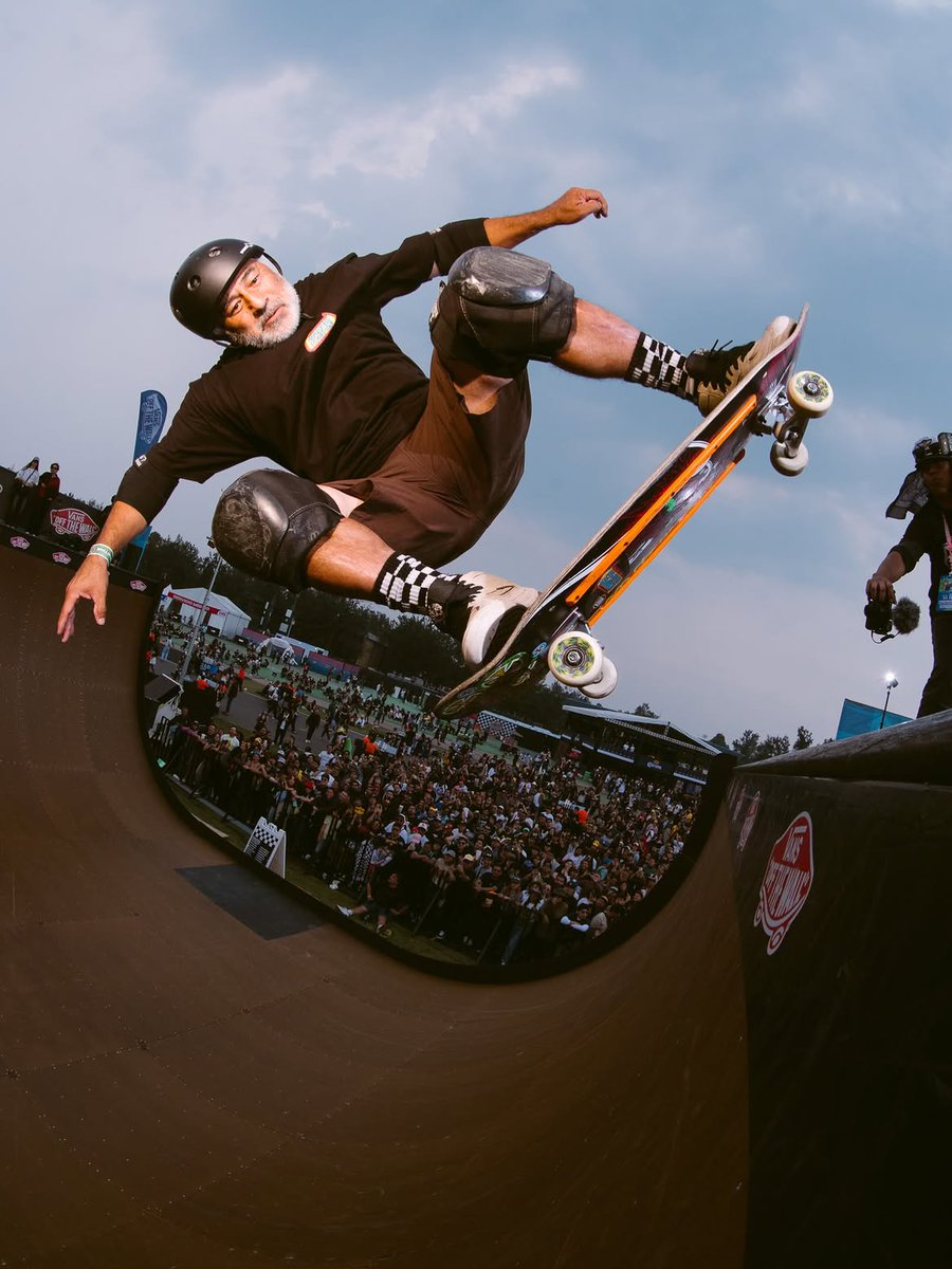 PowellPeralta's tweet photo. 👟 @stevecaballero Fakie Ollie at @VansWarpedTour in Mexico City.
📸 Anthony Acosta
@Vans https://t.co/zns9jQnGWH