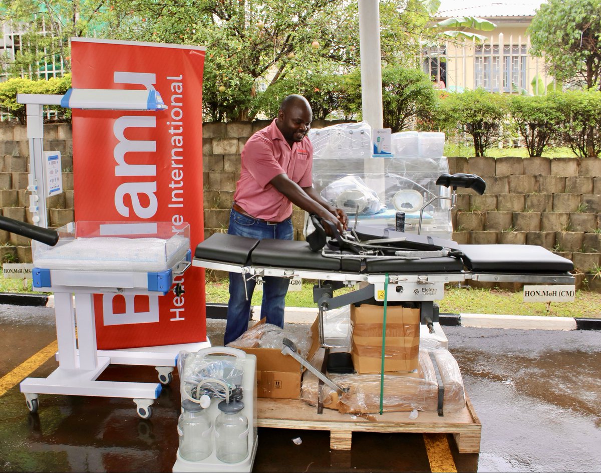 Bulamu_official's tweet photo. From commitment to action. 💙

UGX 887.3M in neonatal equipment is now headed to 7 public health facilities across Uganda, backed by a UGX 1.087B effort to strengthen the spaces, skills and tools needed to care for vulnerable newborns. 👶🏼 

#BulamuCares #BulamuHealthcare https://t.co/NZPJPWJQQz