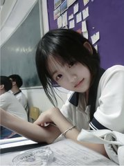 AnnaJones1216's tweet photo. 今天上课好无聊啊！！
刚拍了点福照！！
有人评锐吗？
是粉哒！！！
看完不许瞎说🫣 https://t.co/YAMG0DSSjO