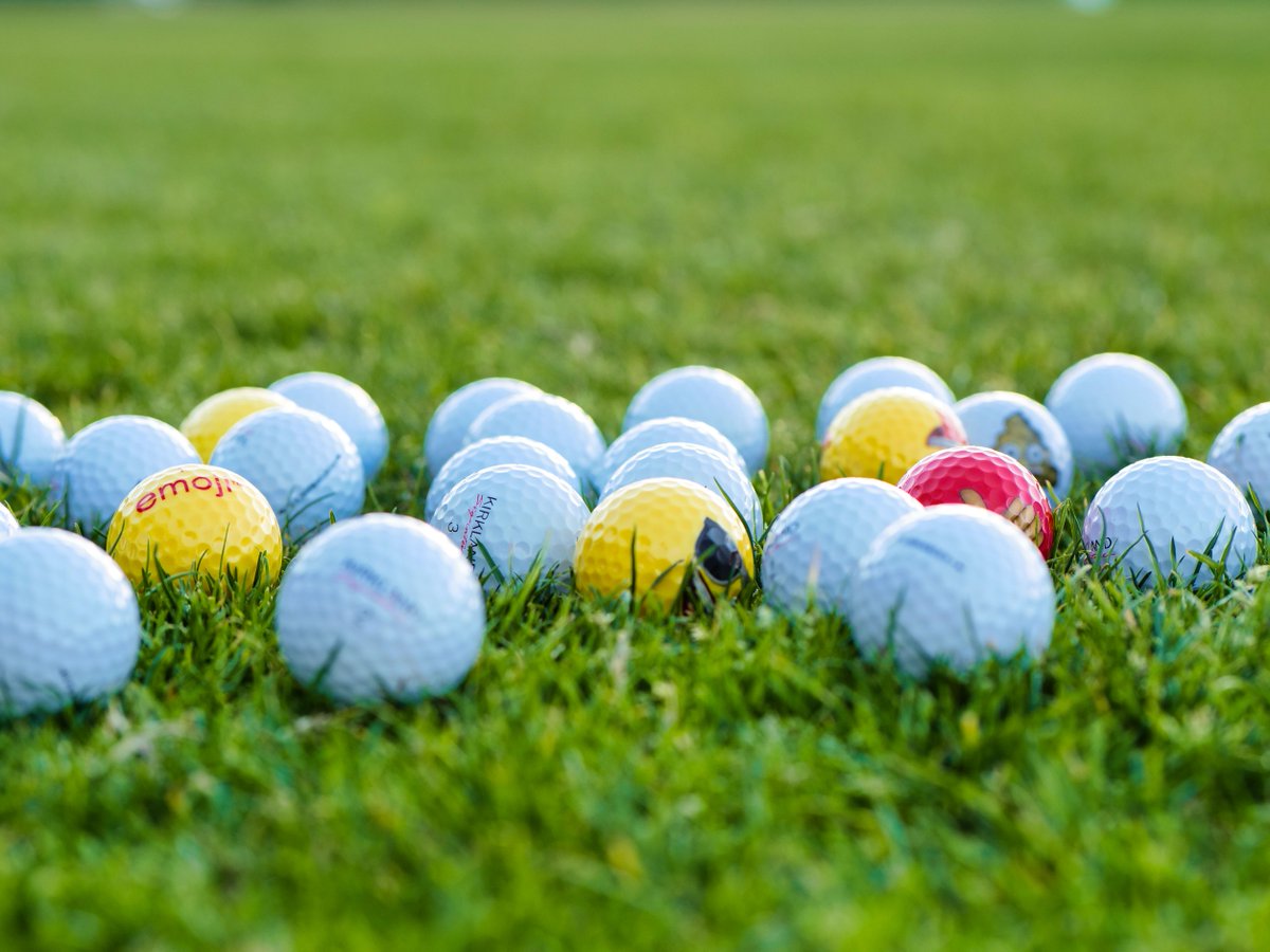 cvhijvemyoavq8's tweet photo. I was at the heathland fairway on a sparkling day after shopping. With a student, we were upbeat. For timing, the swing felt grounded and fluid. I felt revived. #GolfRoutine #FriendlyRound https://t.co/Coc6Kh7S0n