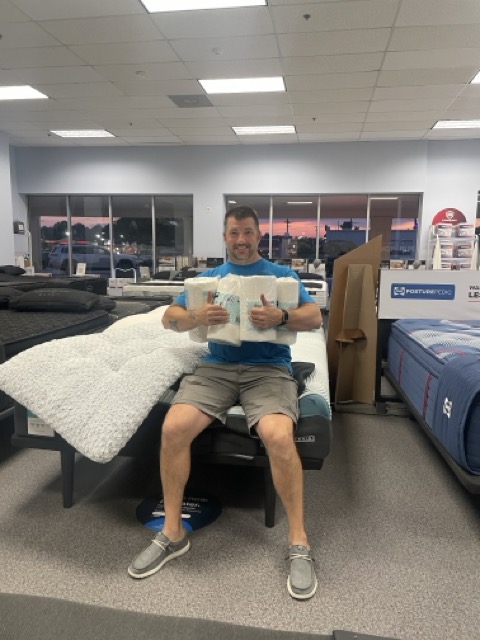 mattressdogzzz's tweet photo. We got our first donations for Open Door Animal Sanctuary at Mattress Dogzzz. Its amazing how the community is coming together.  "Sleep Good and do better now" #stlmo 

https://t.co/4XIpWbMUgd https://t.co/9k6VYnW2gz