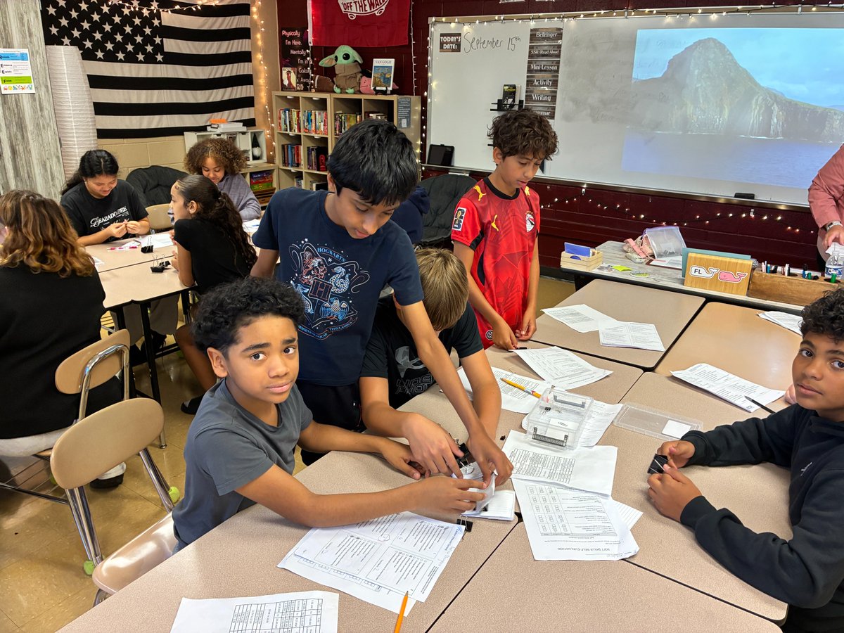 hempfield's tweet photo. Junior Achievement visited CMS! Students rotated through activities focused on career exploration and college readiness, building skills and learning more about their future opportunities. 📚💻 https://t.co/twvBrPMM9V