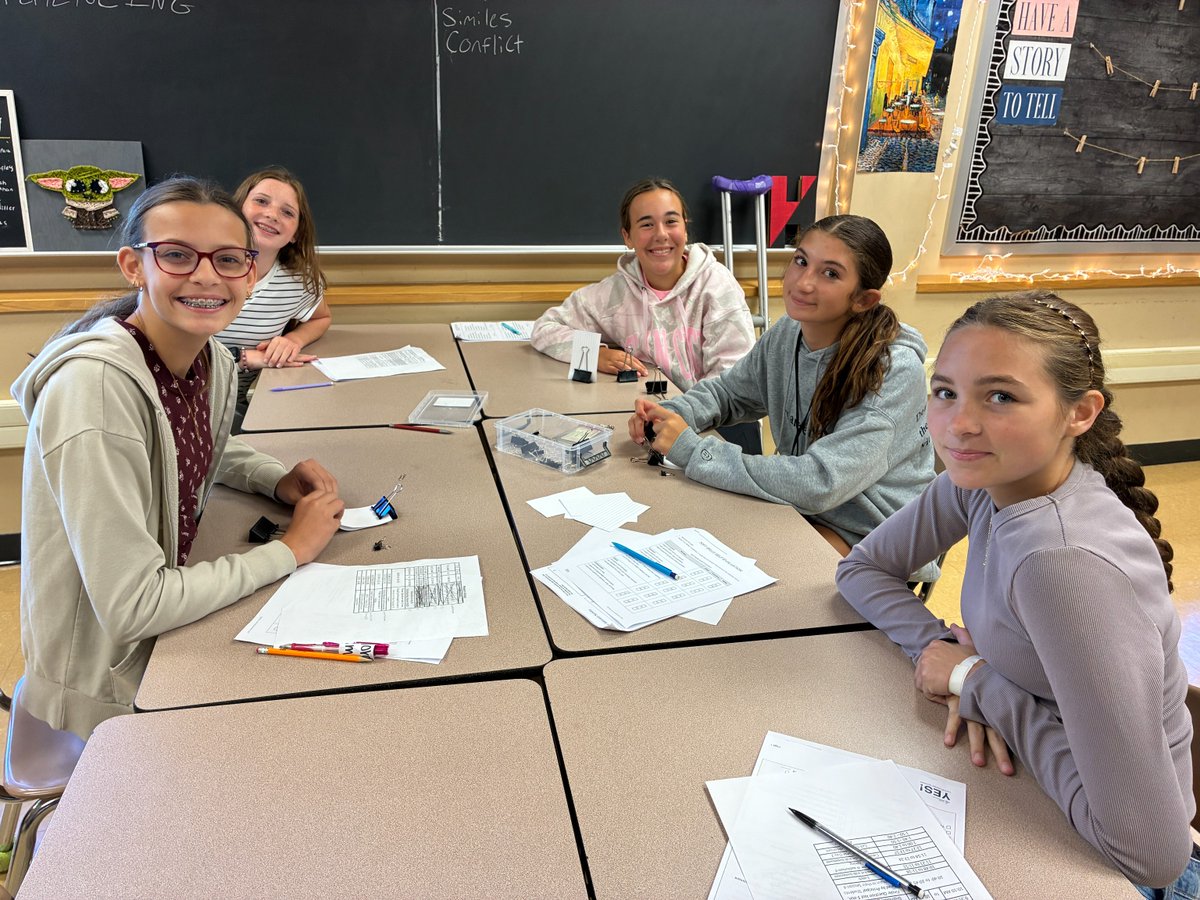 hempfield's tweet photo. Junior Achievement visited CMS! Students rotated through activities focused on career exploration and college readiness, building skills and learning more about their future opportunities. 📚💻 https://t.co/twvBrPMM9V