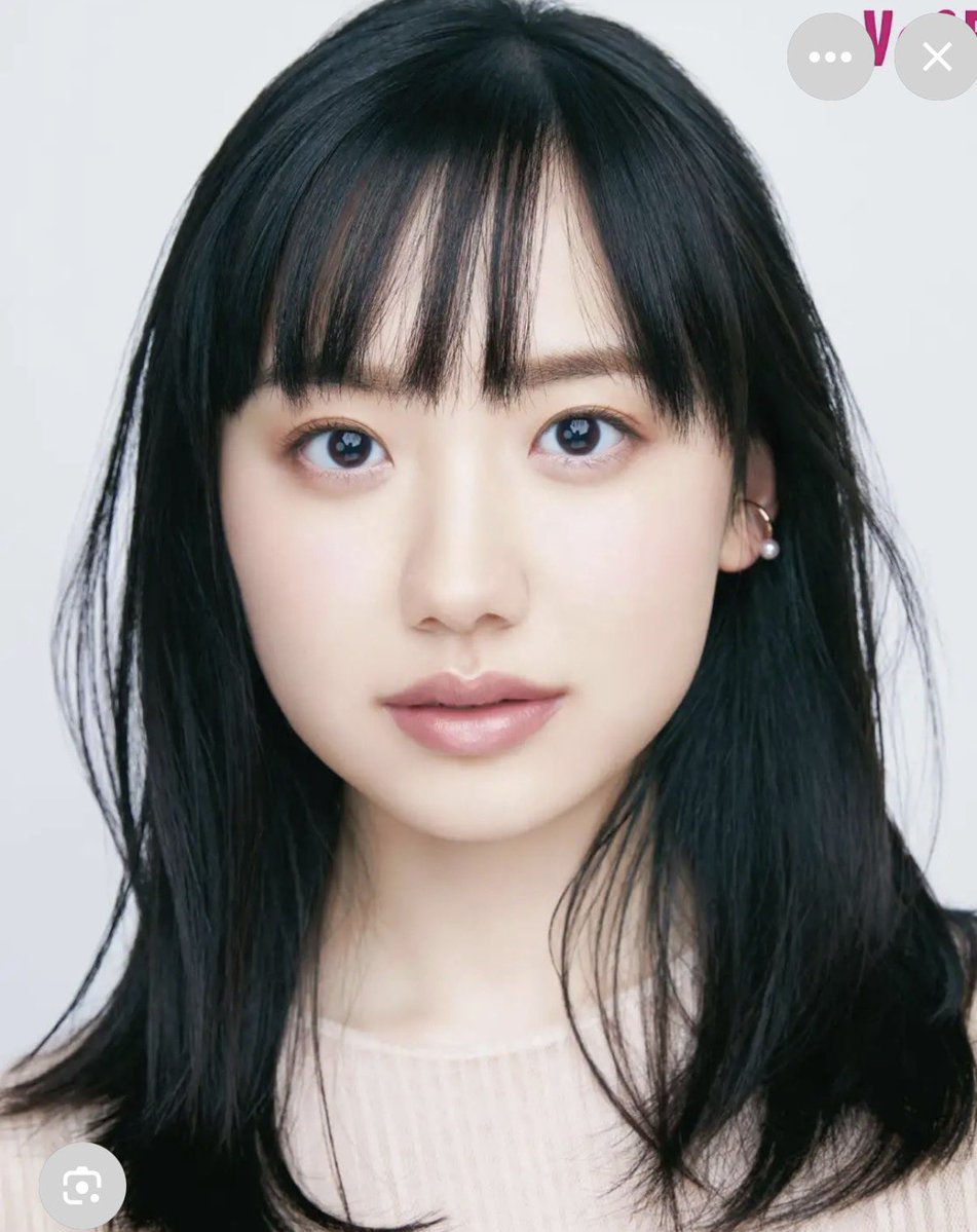MUGA35459314's tweet photo. 吉原で新規開拓。
芦田愛菜似の可愛い姫です。
だけど予約が埋まってない。
何か問題が？
不安だけど思い切って入りました。

実物はやや太いけど可愛い。人柄もいい。G cup。23歳だそうです。NS。

でも再訪するかと問われれば答えは保留。
悪い所はないのですが‥
指名を返すとは難しいものですね。 https://t.co/Gpz1SmjpeG