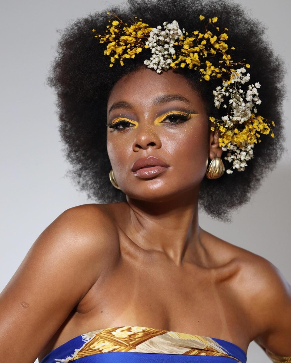 GraigBoiceib5's tweet photo. Here is my second editorial exam, and I’m proud of myself and the work I’ve done. For this photoshoot, I wanted to represent spring by highlighting the natural beauty of dark skin, emphasizing the contrasts of yellow tones and adding a bold, https://t.co/Fmzsz70xxi