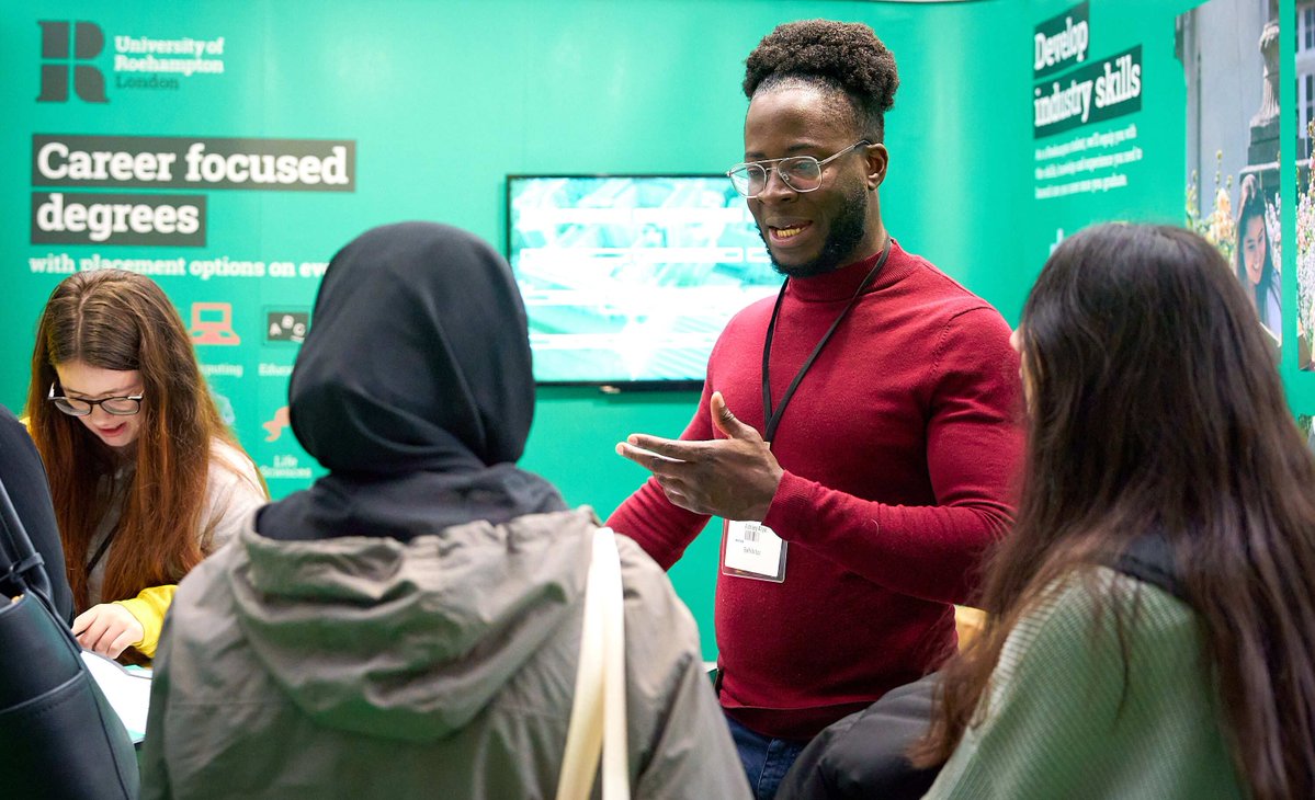 whatcareerlive's tweet photo. 💡 Parents – have you started talking about what comes after school?

Come along to What University? &amp; What Career? Live with your teen and discover all the options available to them!

📍13 &amp; 14 November – Olympia, London

🎟️ Book your FREE tickets today: https://t.co/vdsirHN9eJ https://t.co/cDngyL9kxI