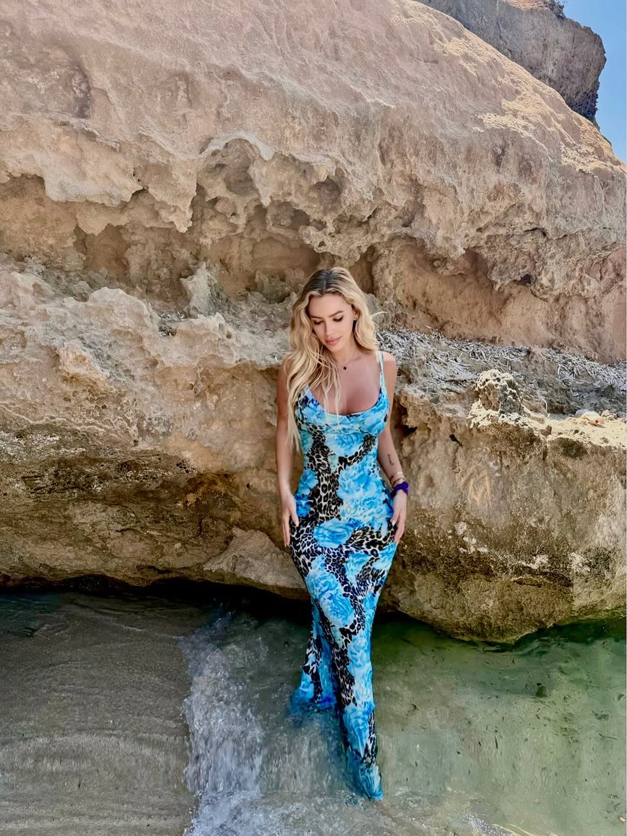 jamiladahabre's tweet photo. 🍒🦋✨<333 💙 https://t.co/o2mkuUPa1C