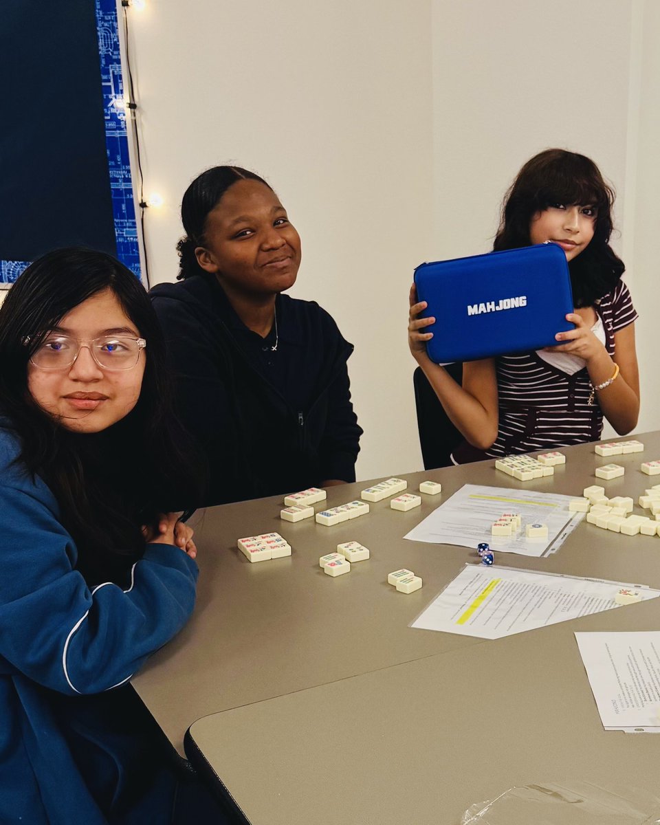 edwalkerms's tweet photo. Our first Wolfpack Wednesday Clubs were AWESOME! From cooking to campus beautification to kickball to Mahjong to knitting to gaming to buddy reading …. Our Timberwolves do it all! 🐺🐺🐺 https://t.co/nqQBIR4cPV