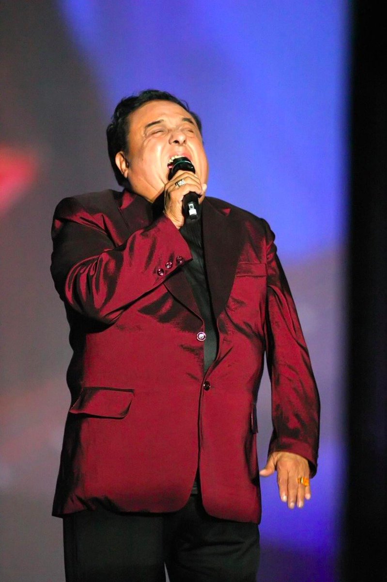 CoquimboAntiguo's tweet photo. #MemoriaCoquimbana Raphael, Marco Antonio Solis, Lucho Barrios, los Vikings 5, el último show de los Prisioneros. Momentos musicales de la Pampilla durante las últimas décadas. https://t.co/yrwP8ixNym