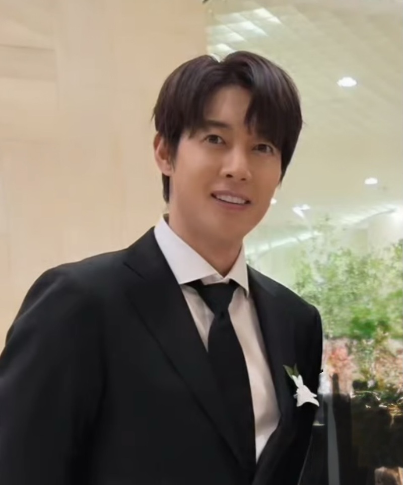 knockknob's tweet photo. ボジョンさん、ご結婚おめでとうございます https://t.co/0J3NUwPnjT https://t.co/t8PDCf5KgO